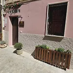 Nocleg ze śniadaniem A Due Passi Dal Centro *